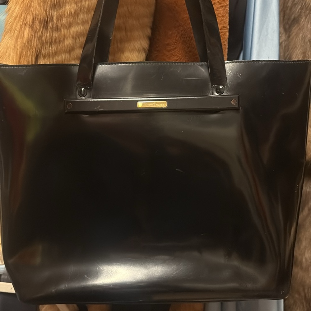 GUCCI black patent tote shoulder bag w/ matching attached pouch; gold hardware. - Picture 1 of 16